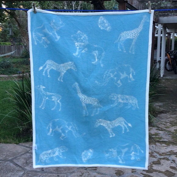 Pendleton Other - 👶 Pendleton Zoo Animals; Baby Blue Crib Blanket!!